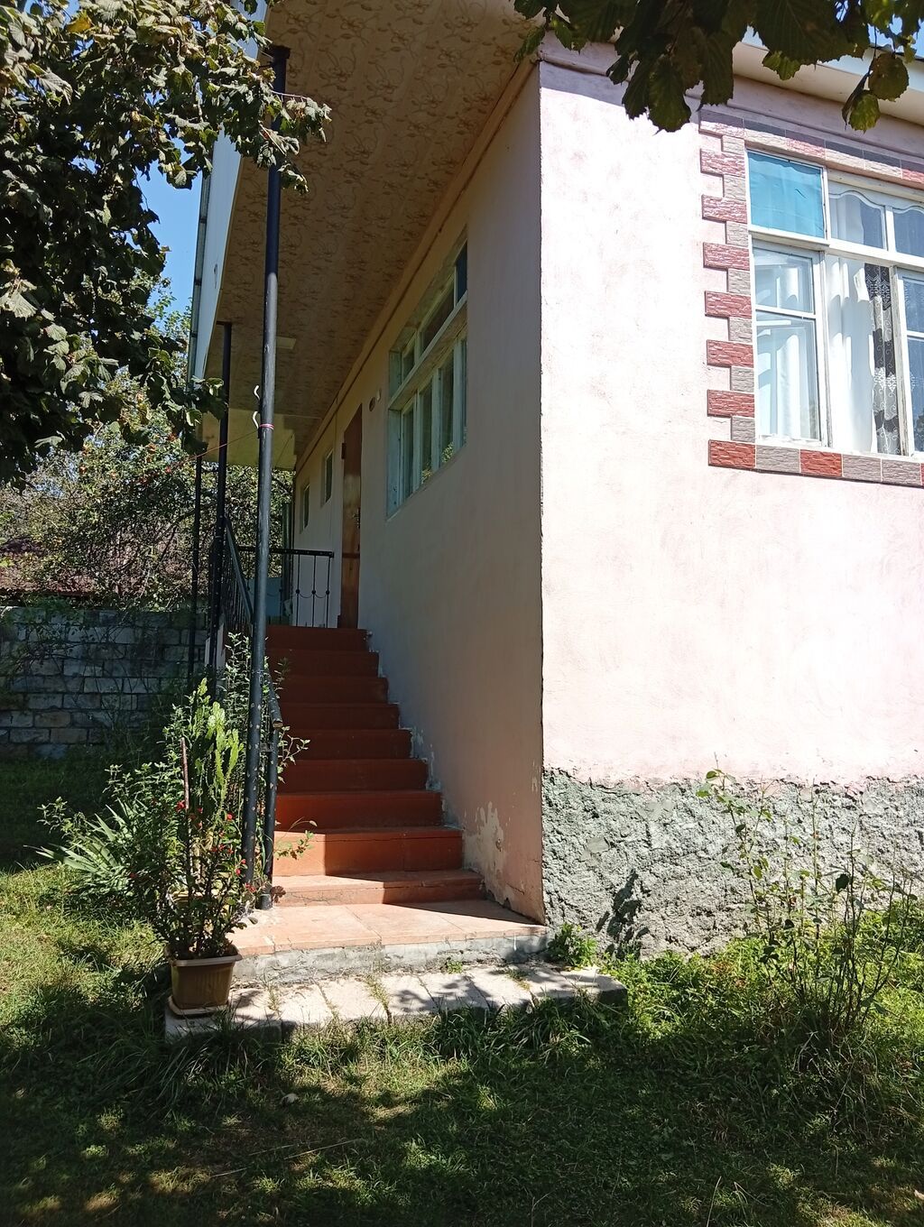 90 kv. m, 2 otaqlı, Hovuzsuz