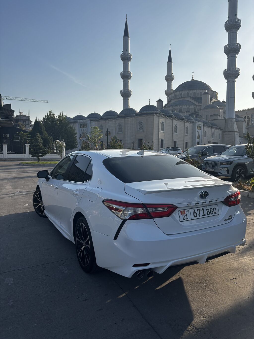 Toyota Camry: 2020 г., 2.5 л, Вариатор, Гибрид, Седан: фото 3