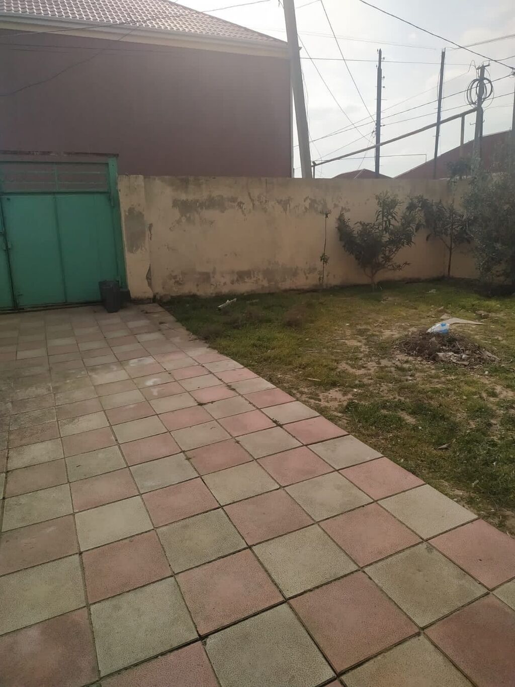 Sumqayıt, 90 kv. m, 4 otaqlı, Hovuzsuz, Qaz, İşıq, Su