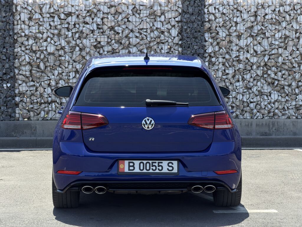 Volkswagen Golf R: 2019 г., 2 л, Робот, Бензин, Хэтчбэк: фото 4