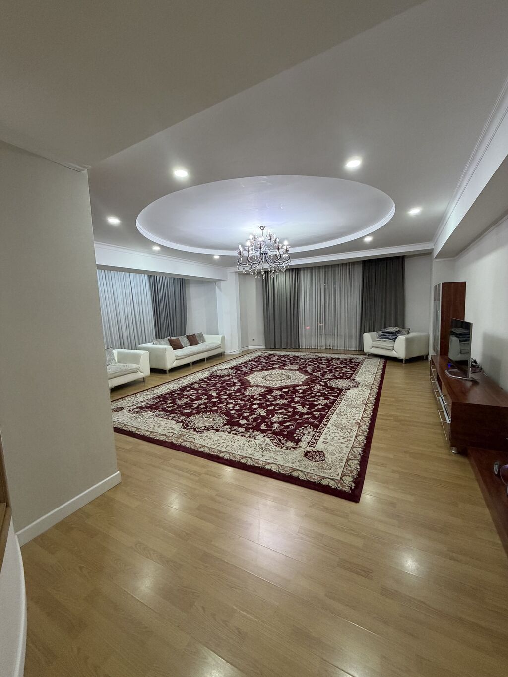 Продается 4-комнатная квартира, 222 м², Золотой квадрат: фото 2