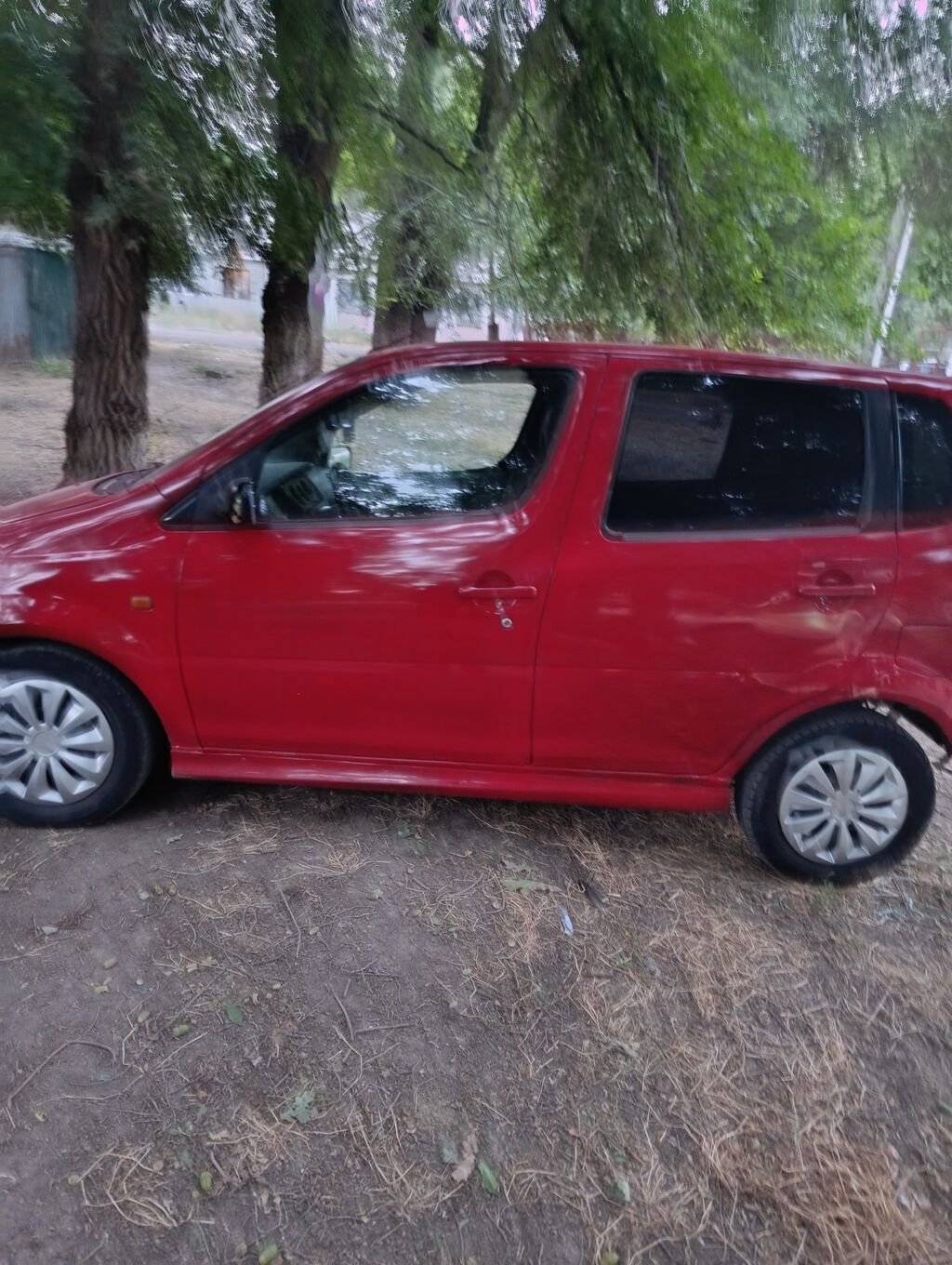 Daihatsu Altis: 2002 г., 1.3 л, Механика, Бензин, Универсал: фото 2