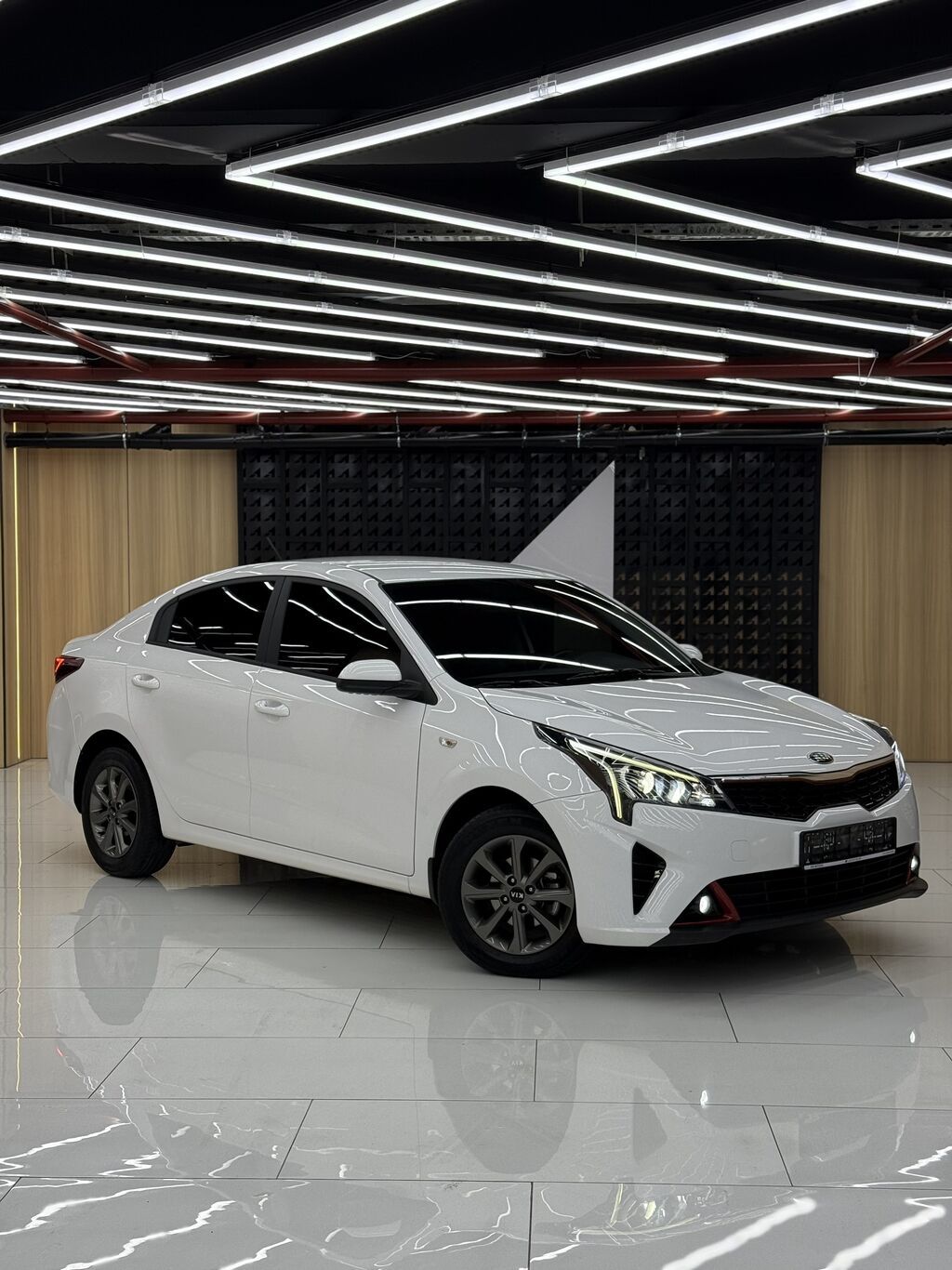 Kia Rio: 2021 г., 1.6 л, Автомат, Бензин, Седан: фото 2