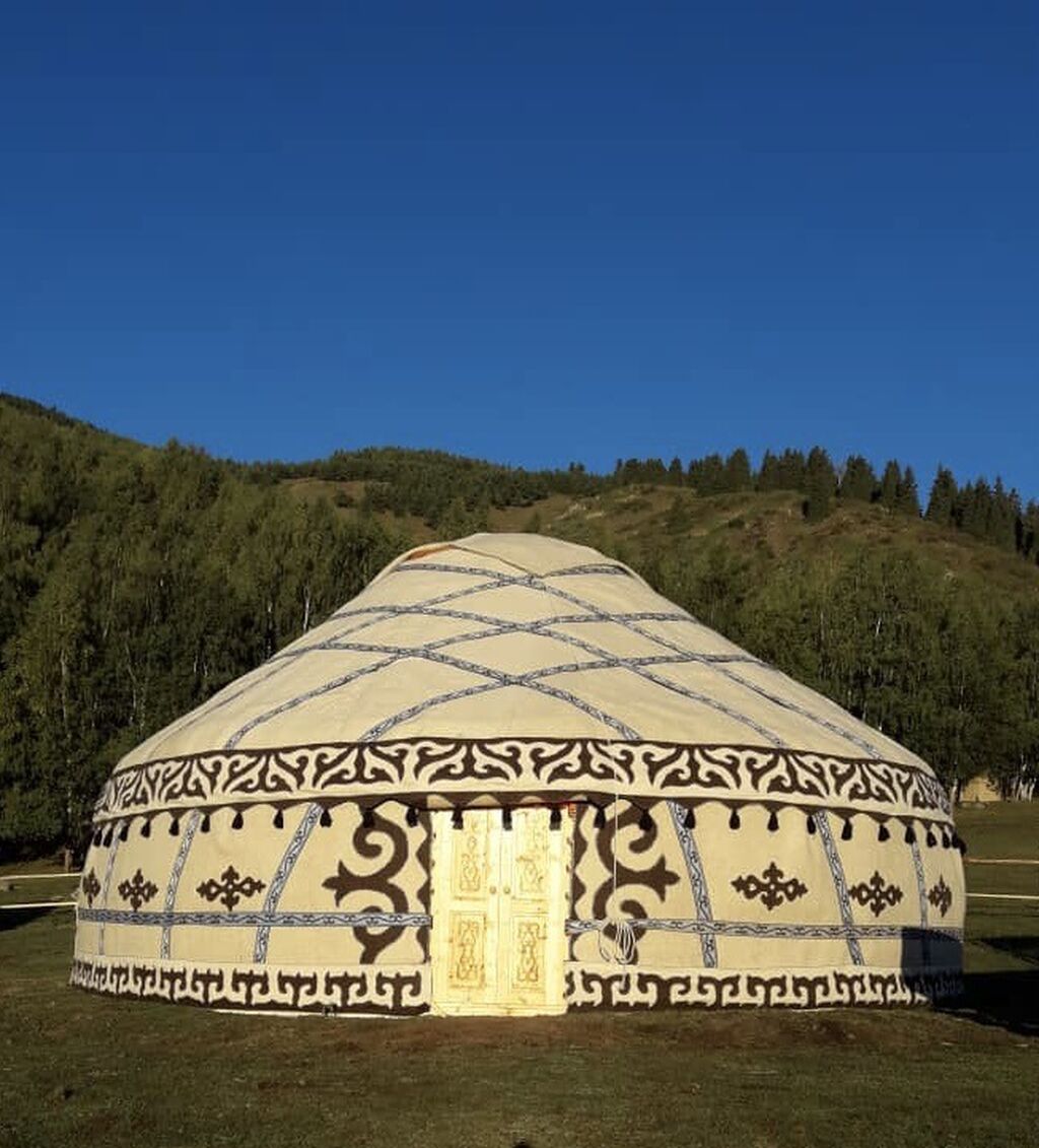 Юрта кыргызов. Кыргызкий юрта. Bishkek yurt.