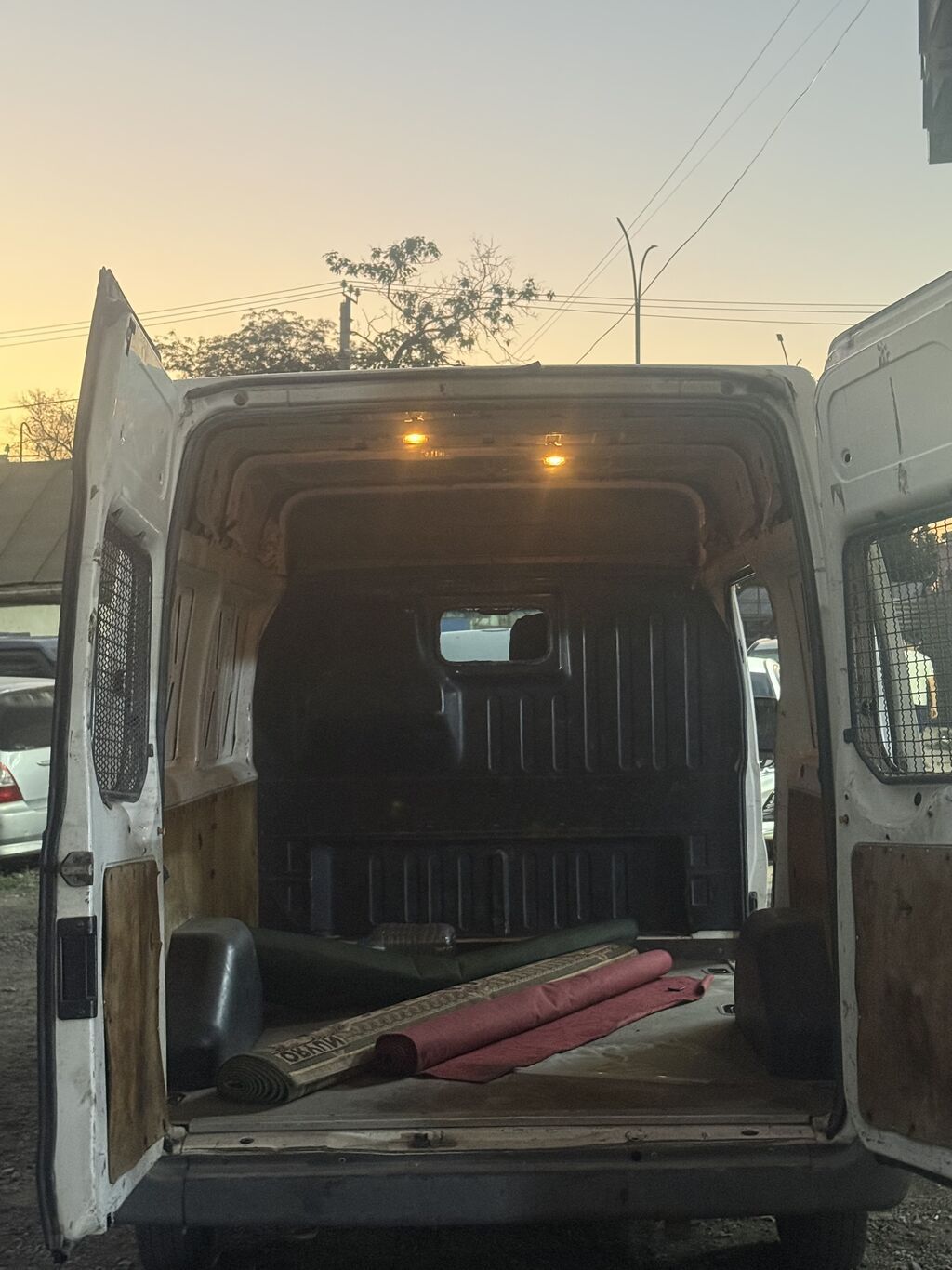Ford Transit: 2002 г., 2 л, Механика, Дизель, Фургон: фото 6
