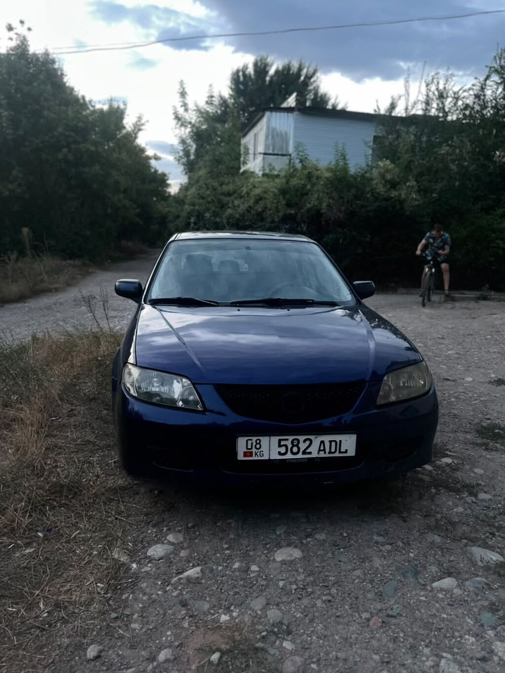 Mazda 323: 2001 г., Универсал: фото 4