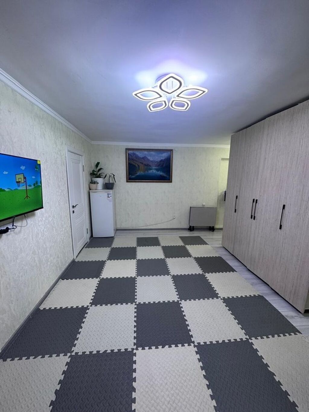 2 комнаты, 43 м², Индивидуалка, 2 этаж, Дизайнерский ремонт: фото 3