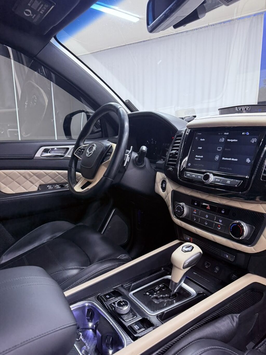 Ssangyong Rexton: 2018 г., 2.2 л, Автомат, Дизель, Внедорожник: фото 8