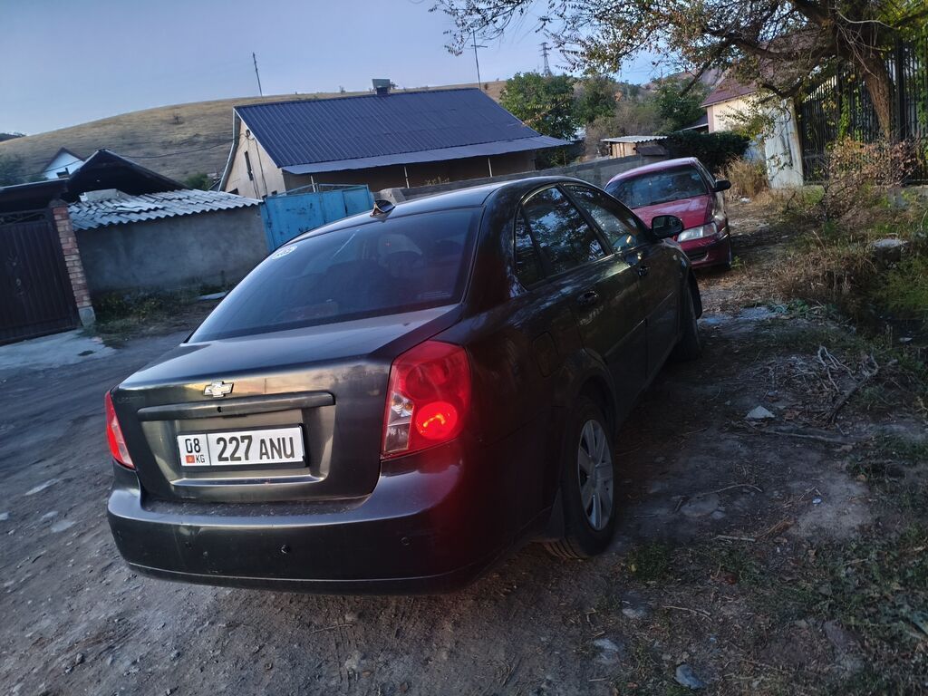 Chevrolet Lacetti: 2006 г., 1.6 л, Механика, Бензин, Седан: фото 3