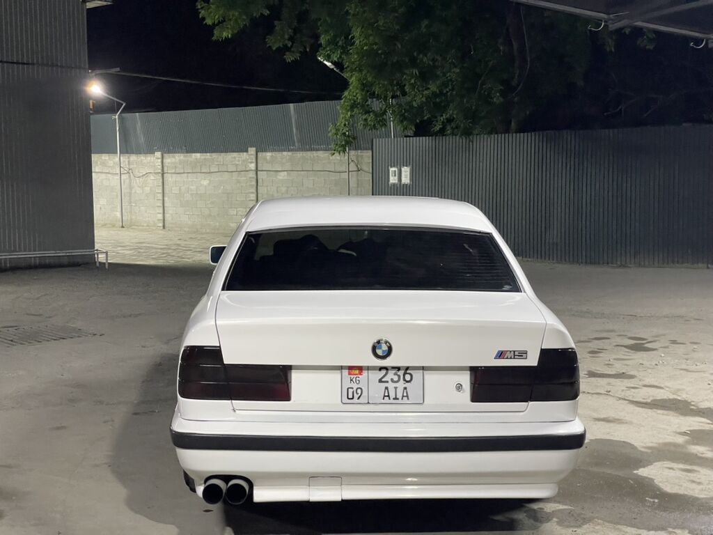 BMW 5 series: 1990 г., 2.5 л, Механика, Бензин, Седан: фото 5