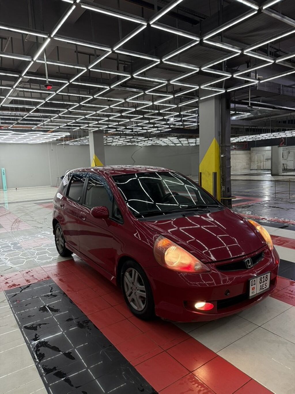 Honda Fit: 2006 г., 1.5 л, Автомат, Бензин, Хэтчбэк: фото 2