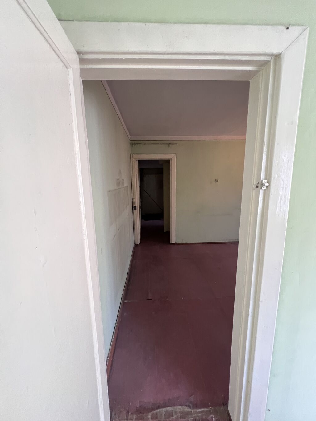 3 комнаты, 60 м², 3 мкр 104 серия, 2 этаж, Старый ремонт: фото 7