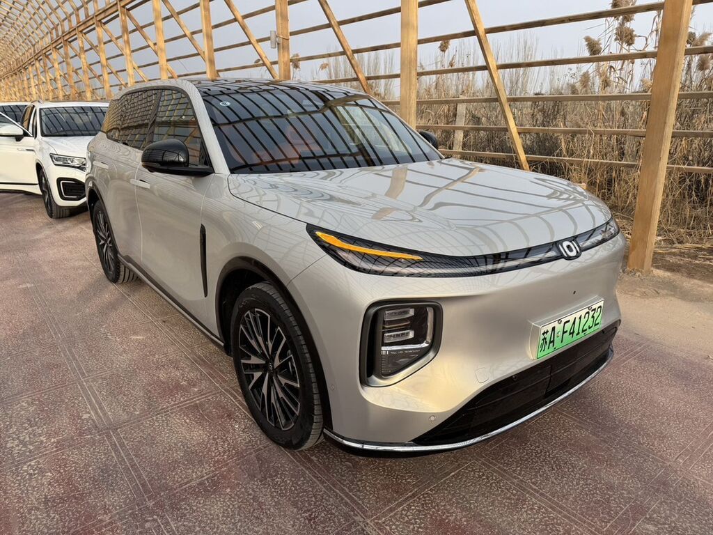 Changan: Changan : 2025 г., 1.5 л, Автомат, Гибрид, Кроссовер