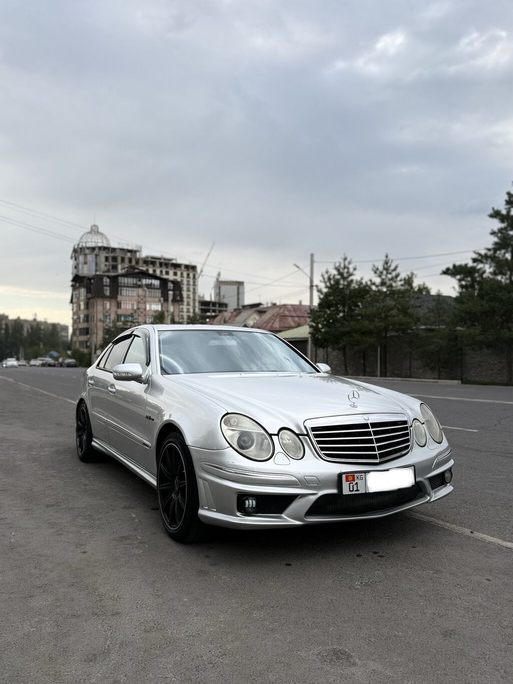 Mercedes-Benz E-Class: 2002 г., 5 л, Автомат, Бензин, Седан: фото 5