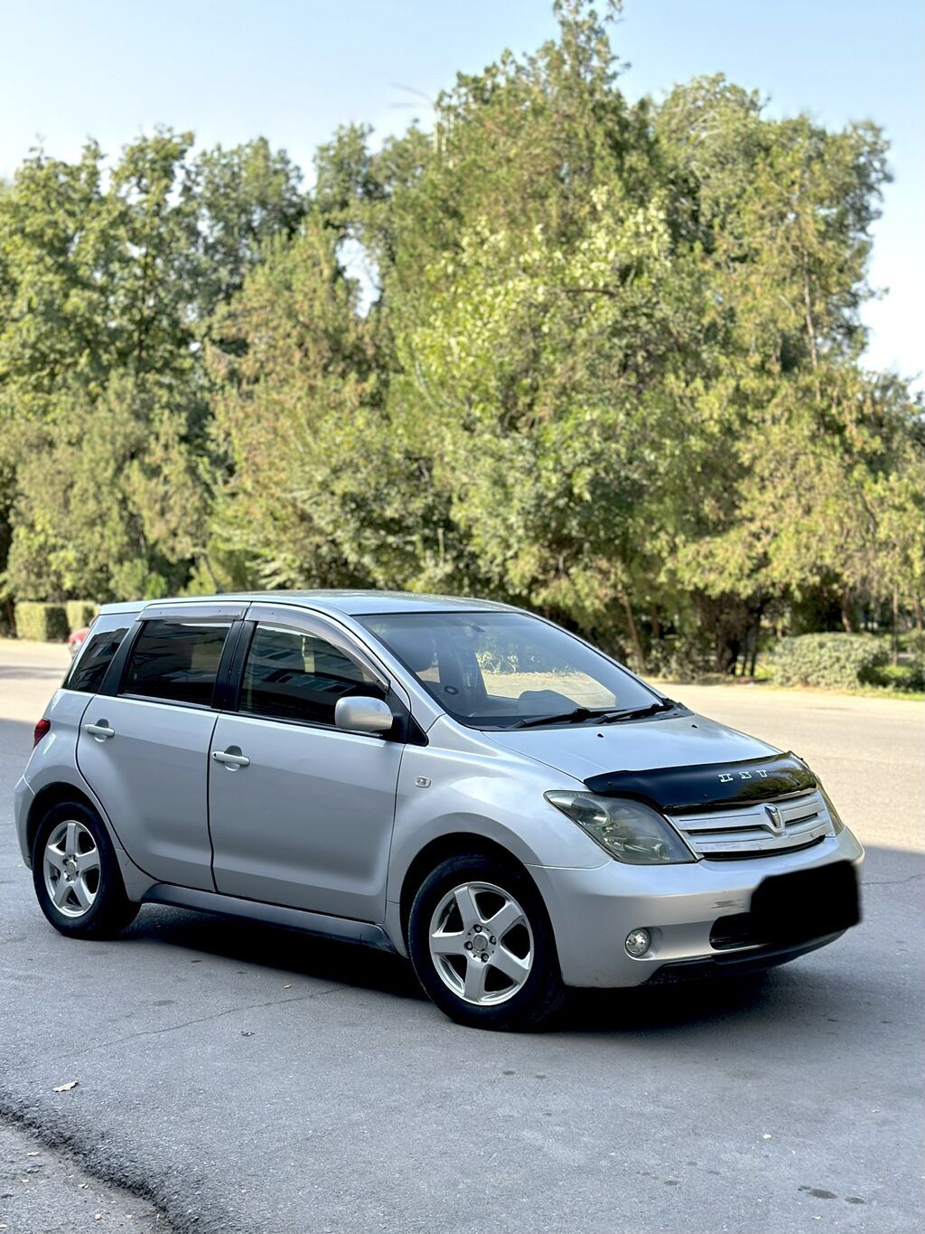 Toyota Ist: 2003 г., 1.3 л, Автомат, Бензин, Хэтчбэк: фото 2