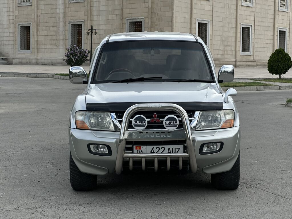 Mitsubishi Pajero: 2001 г., 3.5 л, Автомат, Газ, Внедорожник: фото 3
