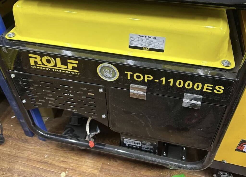 Бензиновый электрогенератор ROLF TOP-11000ES - Тип: бензиновый: фото 2