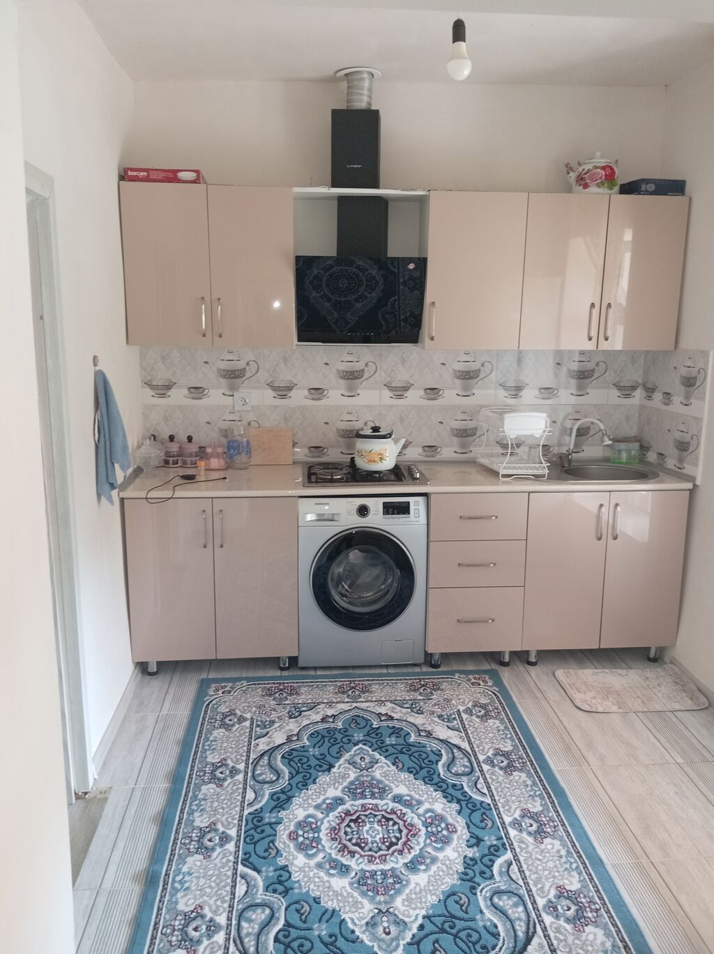 3 otaqlı, 100 kv. m, Orta təmir