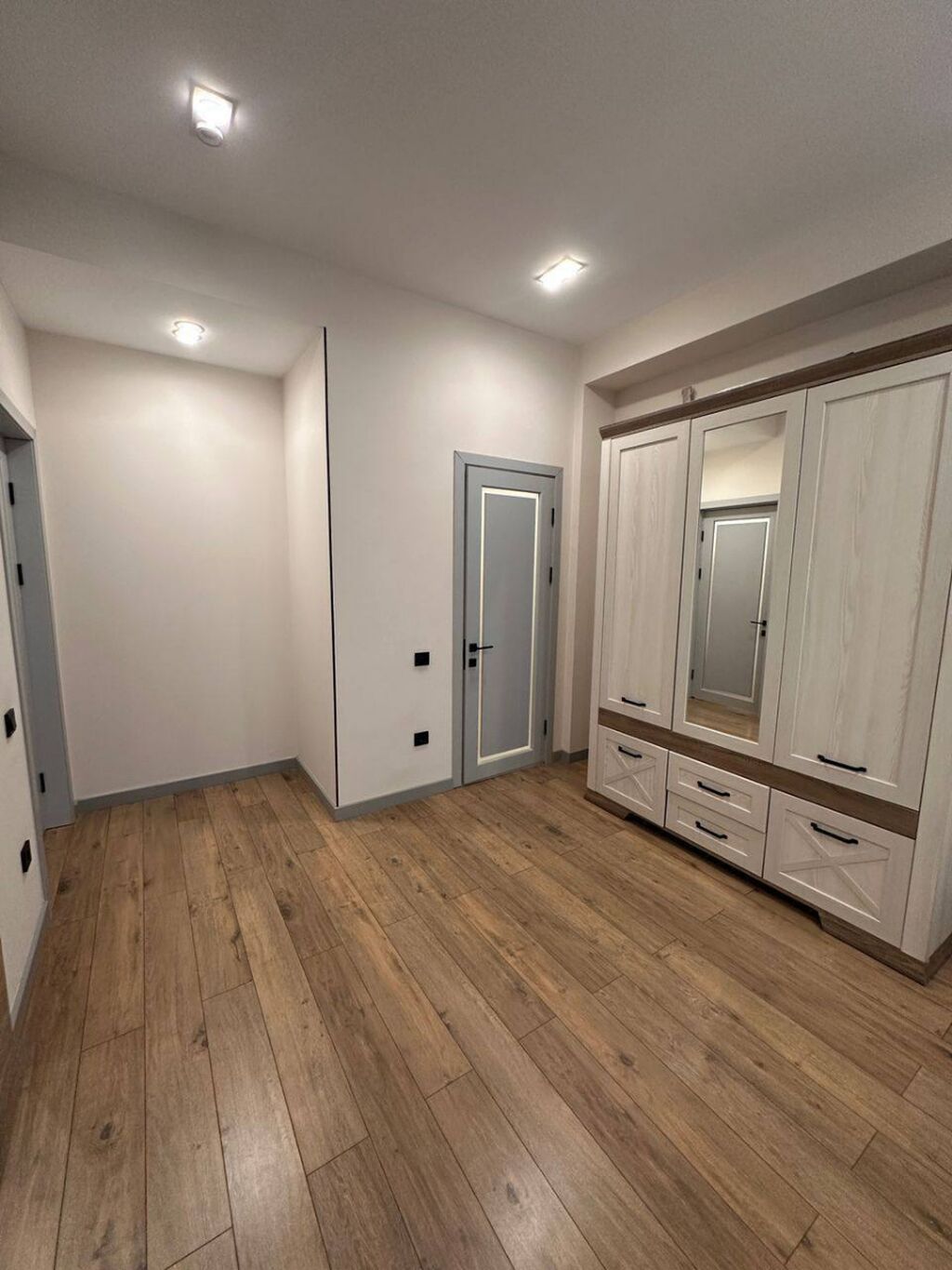 3 комнаты, 116 м², Элитка, 3 этаж, Дизайнерский ремонт — фото 3