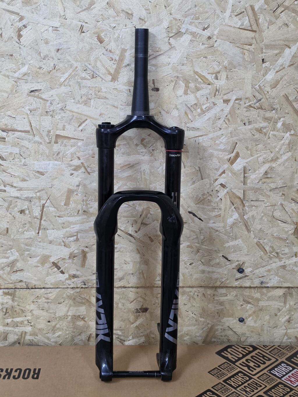 Вилка RockShox Lyrik Ultimate (DebonAir, Charger) - Диаметр колес: фото 1