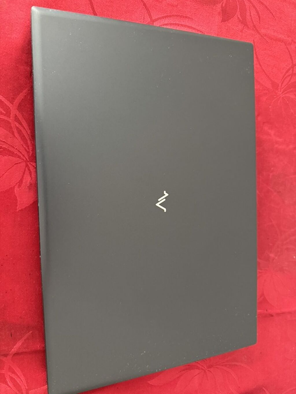 Маибенбен (Maibenben) Smart S14A — тонкий 14-дюймовый ноутбук для: фото 2