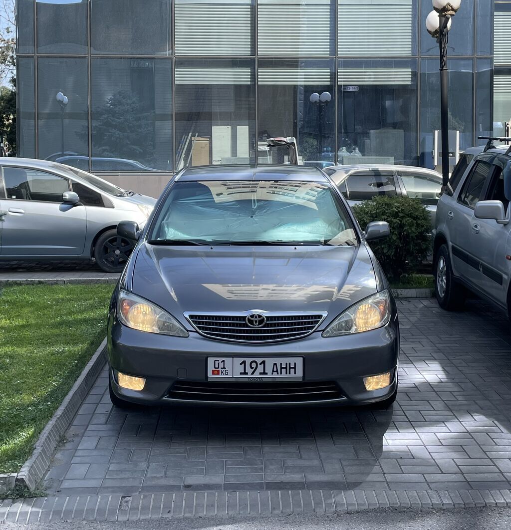 Toyota Camry: 2003 г., 2.4 л, Автомат, Бензин, Седан: фото 2