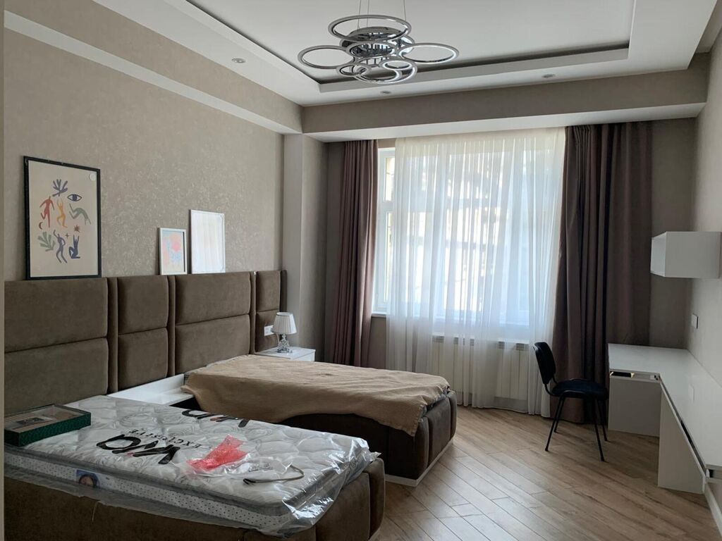 Сдаётся 3-комнатная квартира в новостройке, Ağ şəhər, 135 м², 2 800 AZN/мес, фото 5 / 10