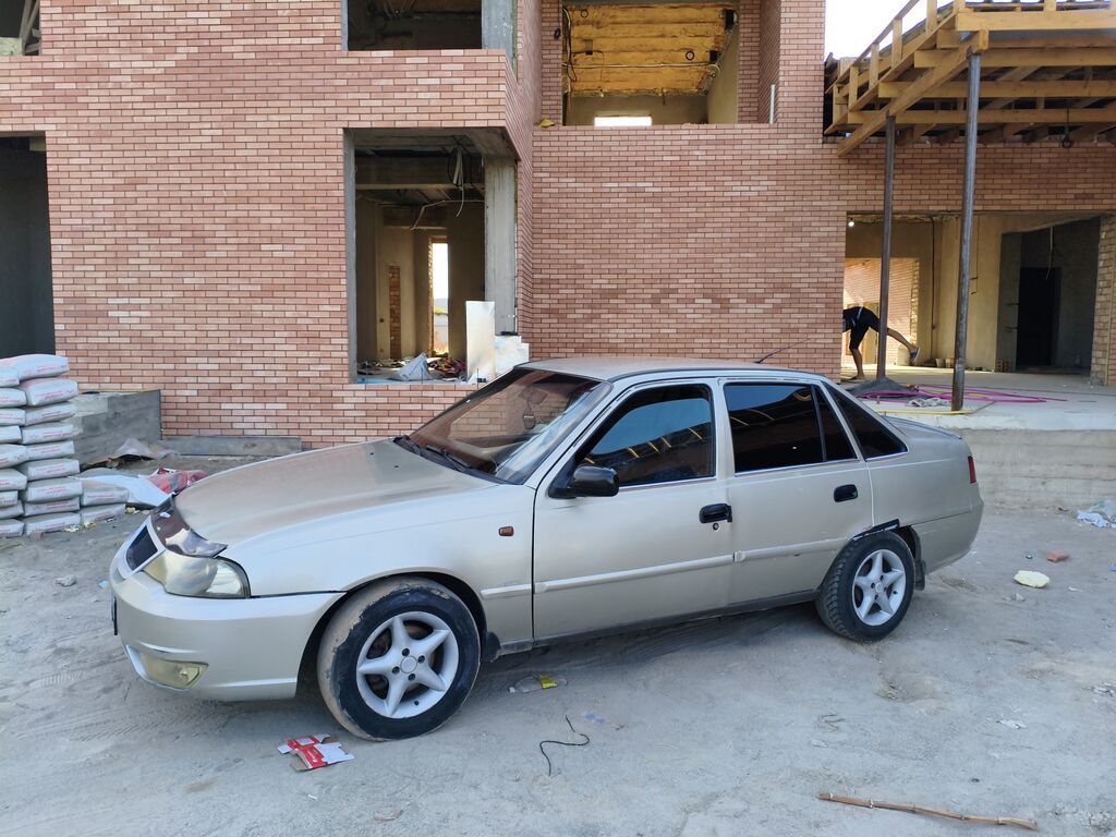 Daewoo Nexia: 2008 г., 1.6 л, Седан: фото 4