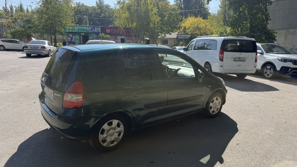 Honda Jazz: 2004 г., 1.4 л, Бензин, Хэтчбэк: фото 5