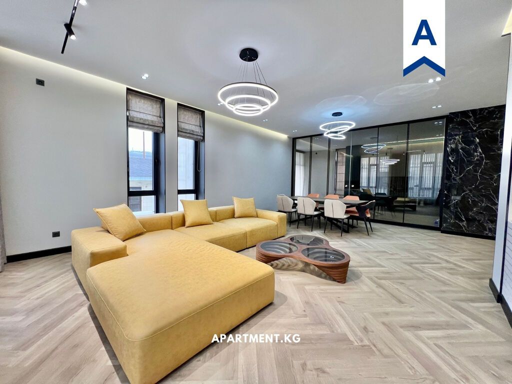 350 м², 5 комнат, 12 мкр: фото 2