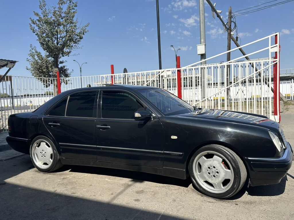 Mercedes-Benz E-Class: 1998 г., 4.3 л, Автомат, Бензин, Седан: фото 6