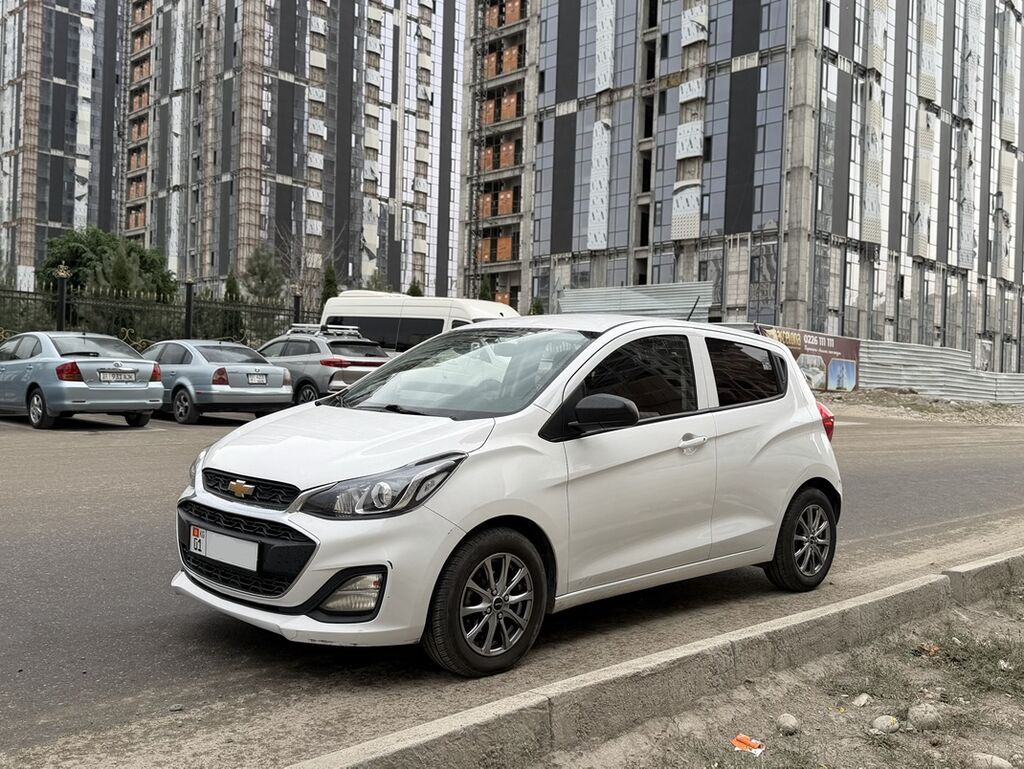 Chevrolet Spark: 2020 г., Бензин, Хэтчбэк: фото 1