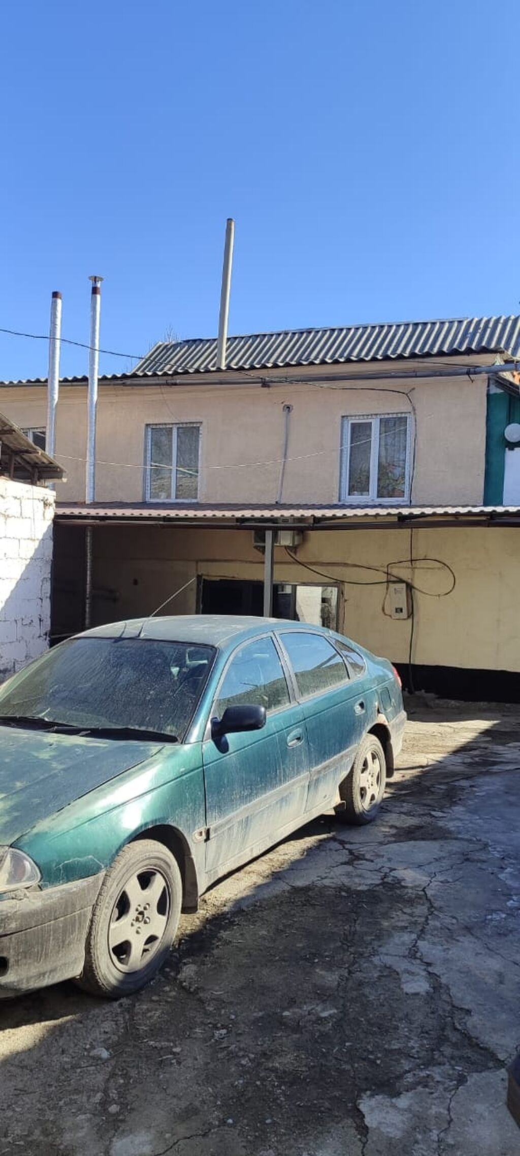 Toyota Avensis: 2002 г., 1.8 л, Автомат, Бензин, Седан — фото 3