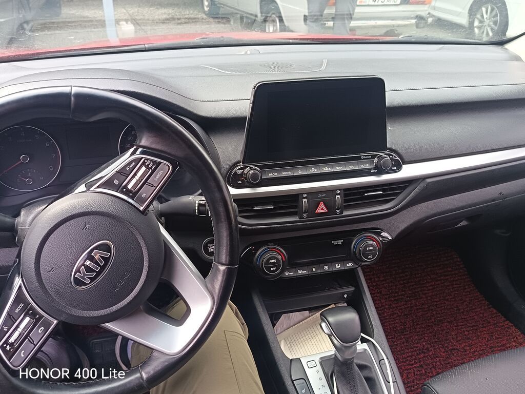 Kia K3: 2020 г., 1.6 л, Автомат, Седан: фото 3