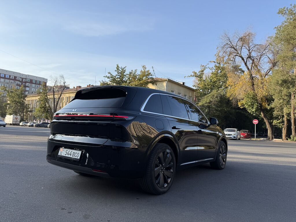 Lixiang L6: 2025 г., 1.5 л, Автомат, Гибрид, Кроссовер: фото 4
