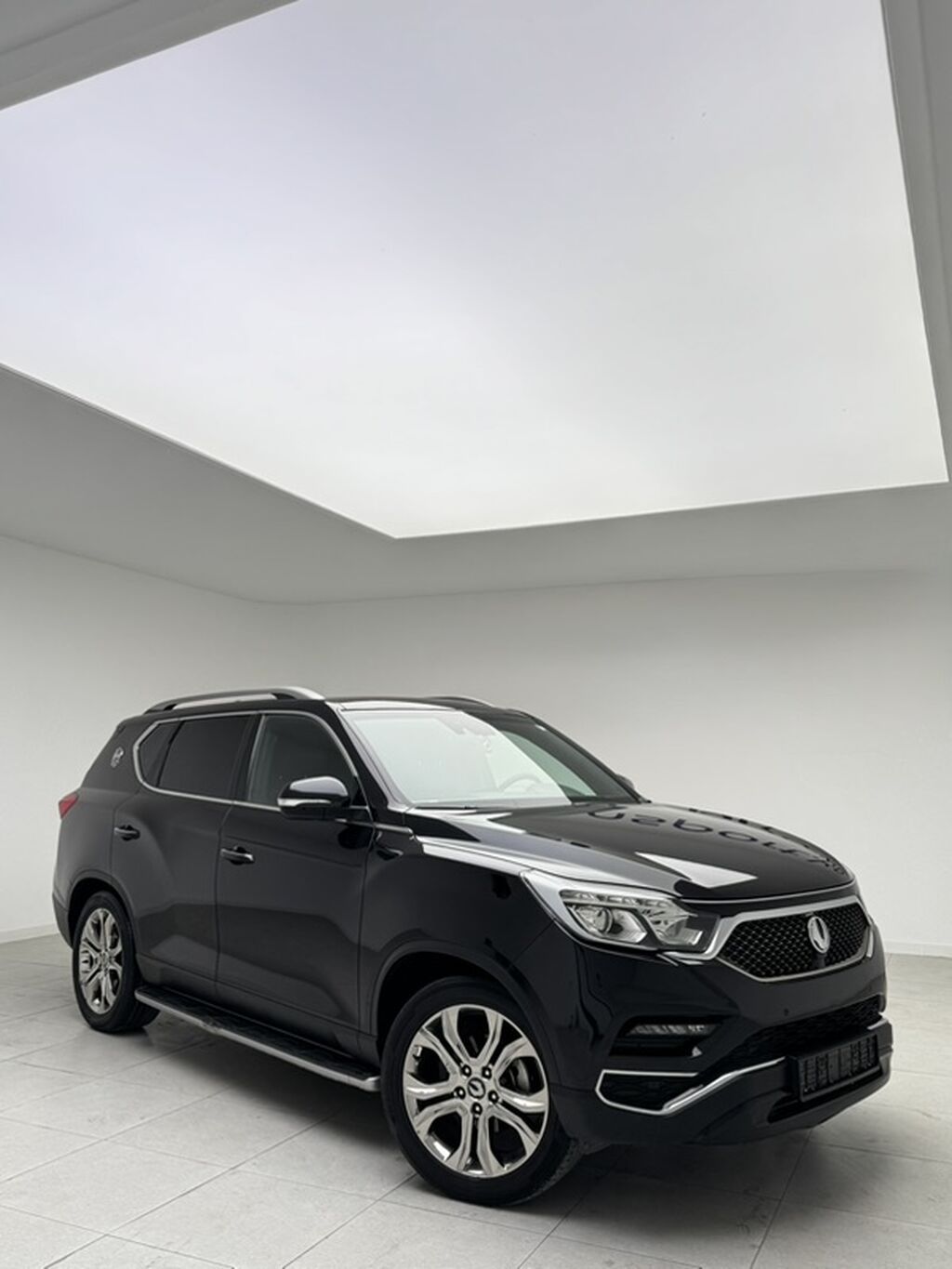 Ssangyong Rexton: 2018 г., 2.2 л, Автомат, Дизель, Внедорожник: фото 1