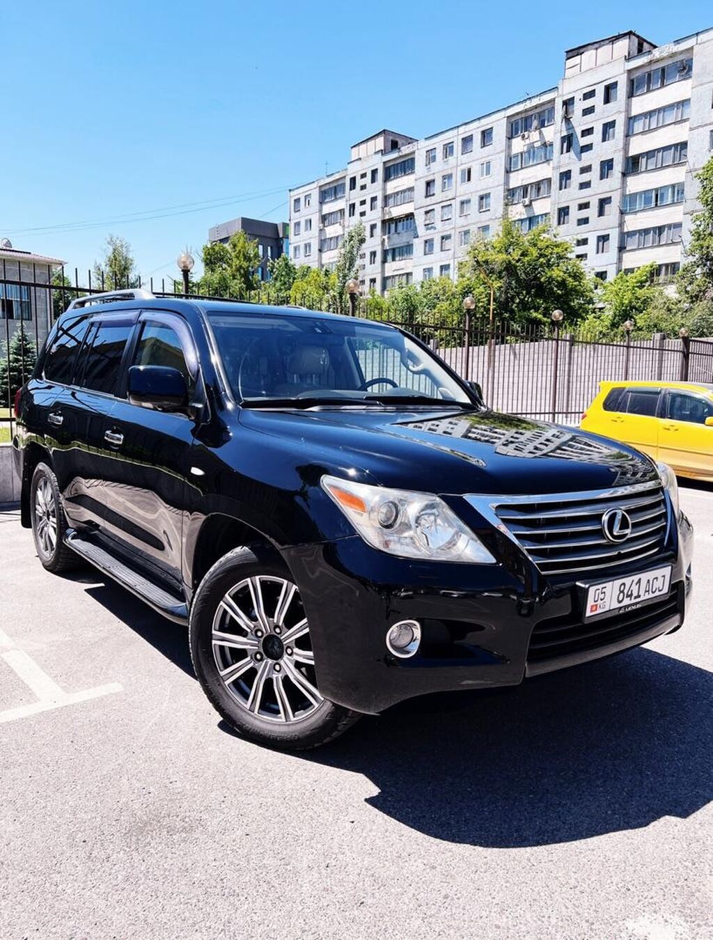 Автомобиль Lexus LX III поколения 2009: 32000 USD ➤ Lexus | Бишкек |  34740653 ᐈ lalafo.kg