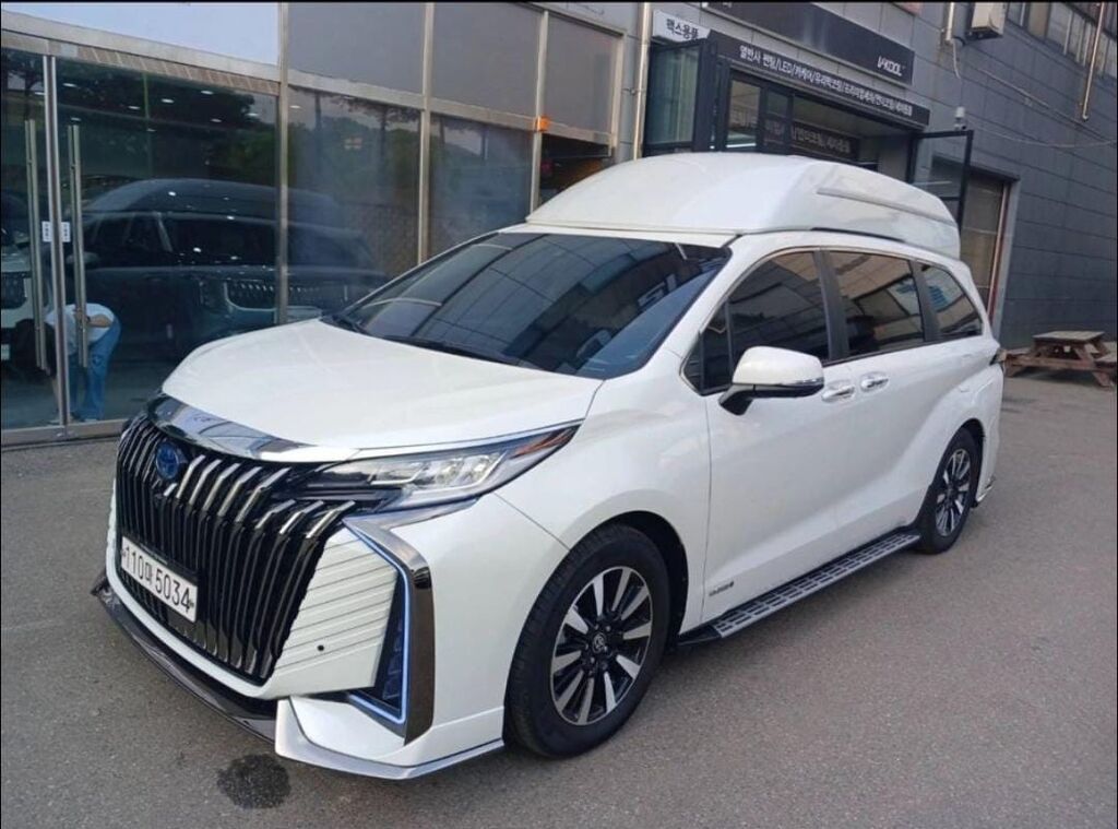 Toyota Sienna: 2021 г., 2.5 л, Гибрид, Минивэн: фото 2