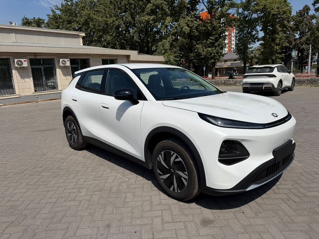 Changan Qiyuan Q05: 2026 г., 0.1 л, Электромобиль, Кроссовер: фото 4