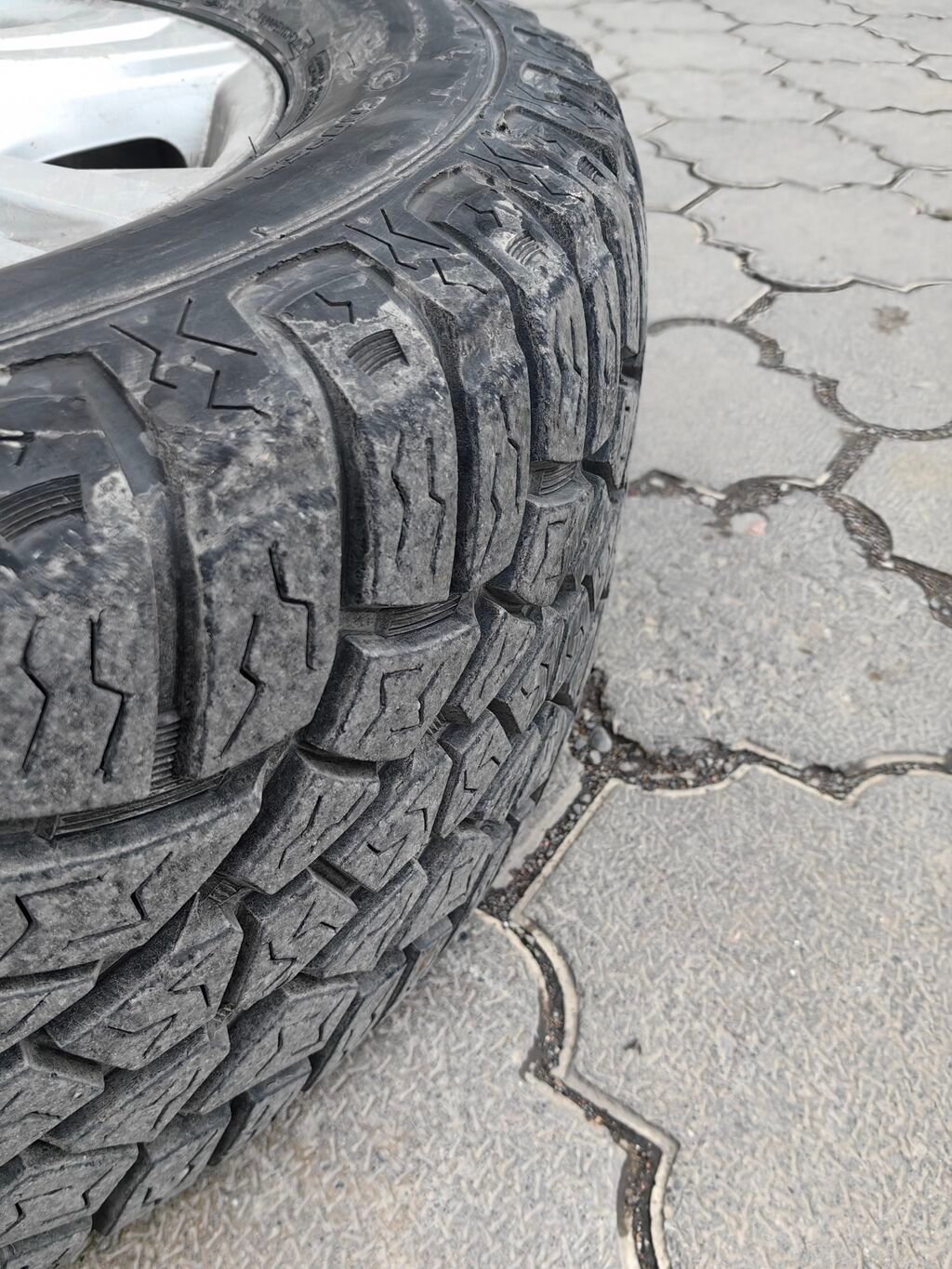 Колеса в сборе 285 / 60 / R 18, Всесезонная, Б/у, Комплект, Внедорожные (АТ/МТ), Литые, отверстий - 5: фото 2