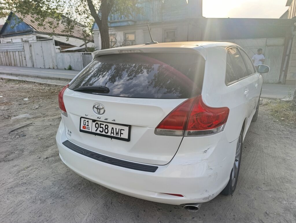 Toyota Venza: 2009 г., 2.7 л, Автомат, Бензин, Кроссовер: фото 4