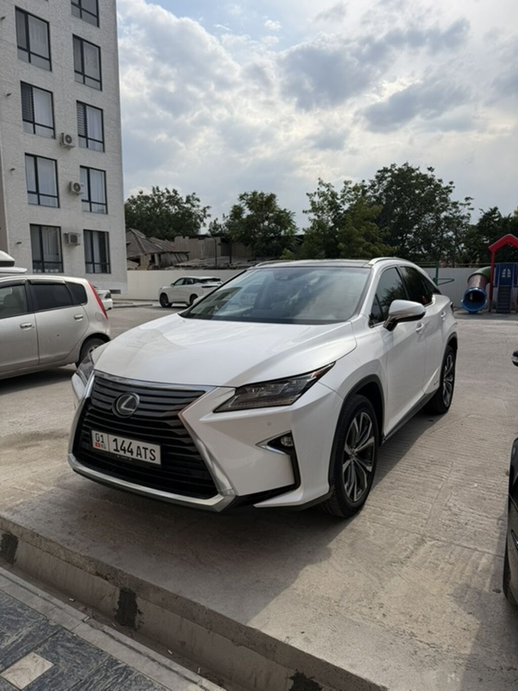 Lexus RX: 2018 г., 3.5 л, Гибрид, Кроссовер: фото 7