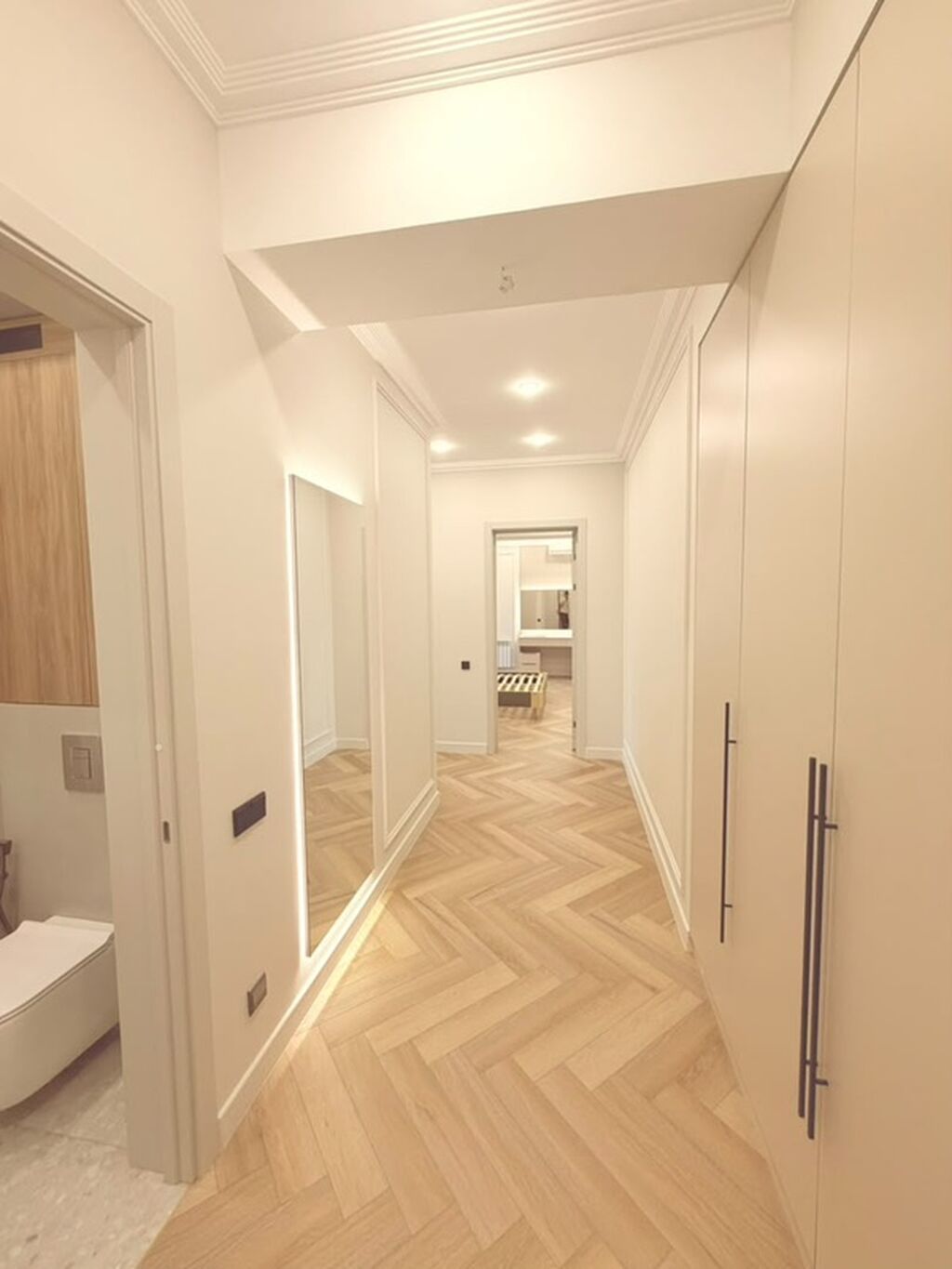2 комнаты, 79 м², Элитка, 7 этаж, Дизайнерский ремонт: фото 2