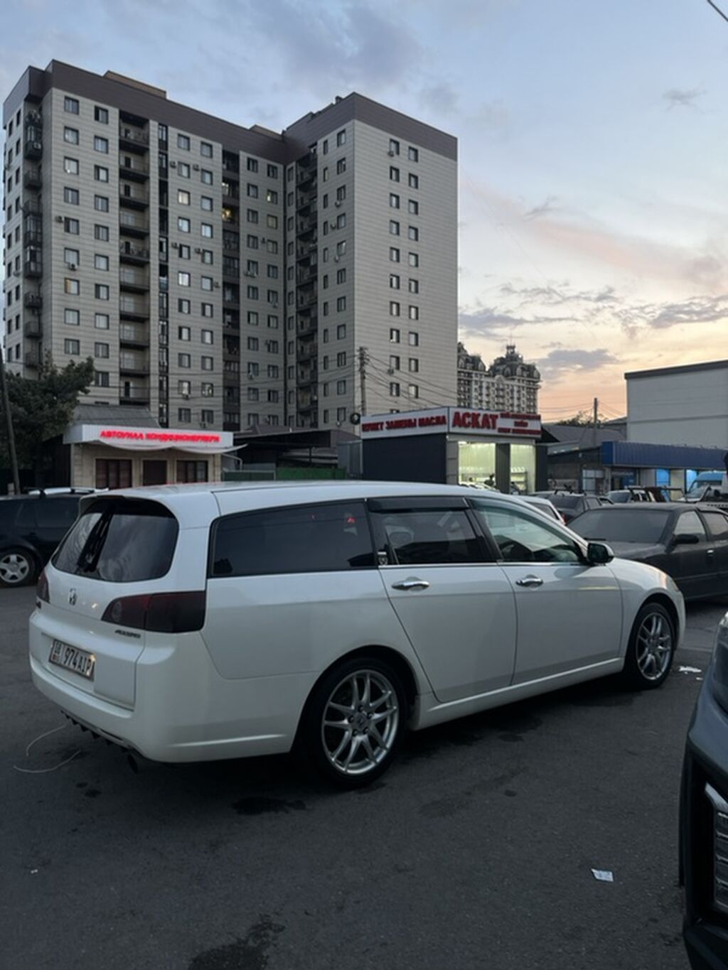 Honda Accord: 2004 г., 2.4 л, Автомат, Газ, Универсал: фото 4