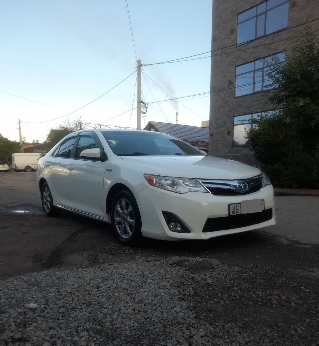 Toyota Camry: 2014 г., 2.5 л, Автомат, Гибрид, Седан — фото 1