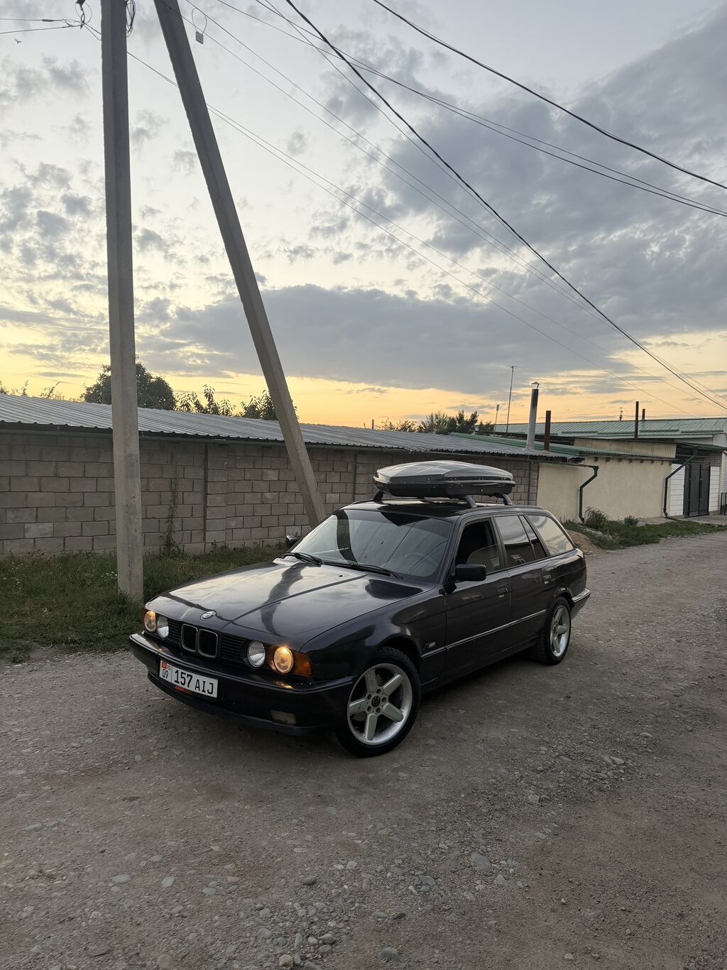 BMW 525: 1993 г., 2.5 л, Механика, Бензин, Универсал: фото 3