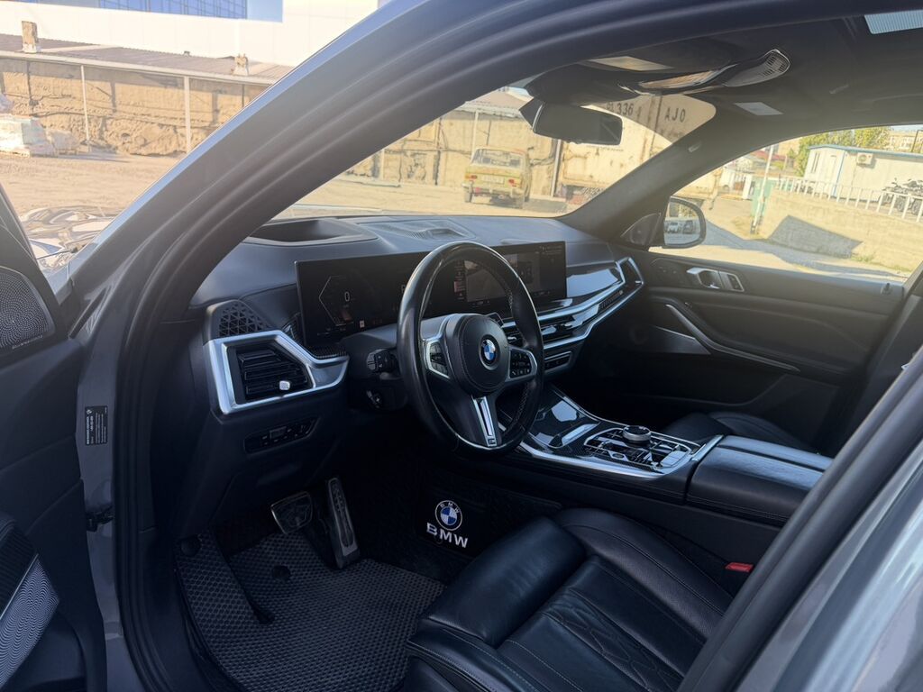 BMW X7: 2023 г., 4.4 л, Автомат, Бензин, Внедорожник: фото 7
