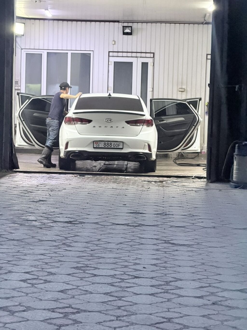 Hyundai Sonata: 2018 г., 2 л, Автомат, Бензин, Седан: фото 3