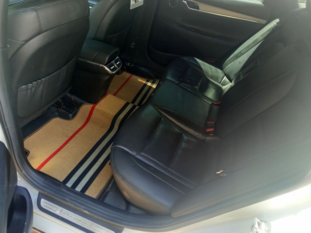 Hyundai Grandeur: 2021 г., 3 л, Автомат, Газ, Седан: фото 5