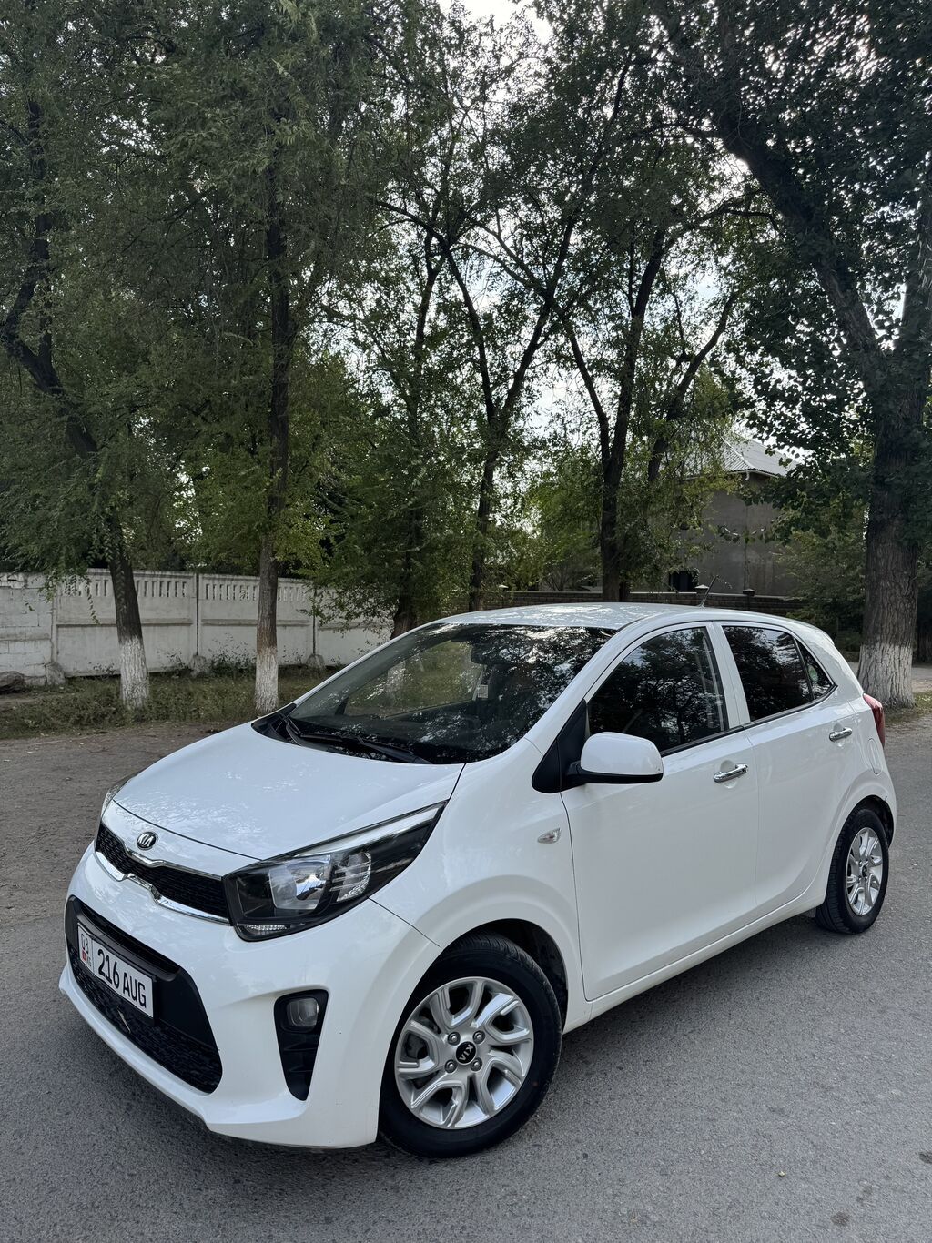 Kia Morning: 2017 г., 1 л, Автомат, Бензин, Хэтчбэк: фото 2